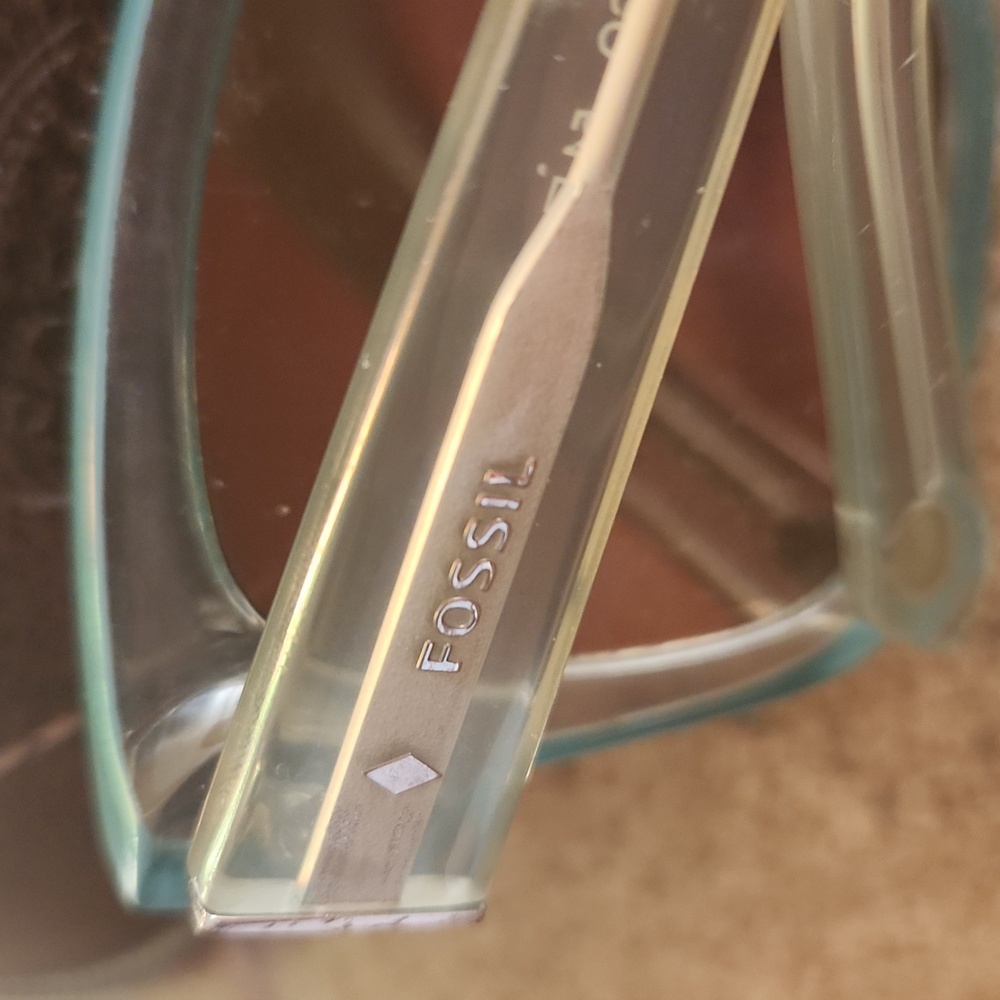 Fossil Glasses Holder With Fossil Sunglasses Woma… - image 7